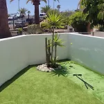 Mini Golf Estudio Terraza Privada Y Piscina Apartamento San Miguel de Abona