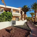 Mini Golf Estudio Terraza Privada Y Piscina Apartamento San Miguel de Abona
