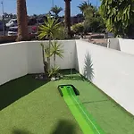 Mini Golf Estudio Terraza Privada Y Piscina Apartamento